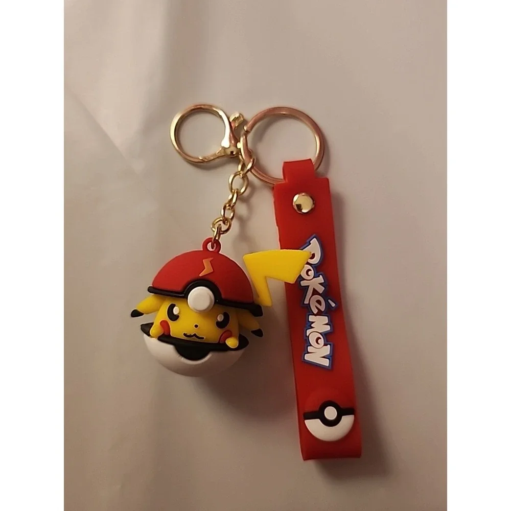 Pokémon Keychain Pikachu‎ In Pokémon Ball
